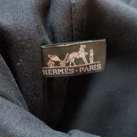 HERMES MM Canvas Tote Bag - Picture 4 of 16